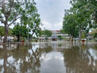 Khoảng 42.200 học sinh của tỉnh không thể đến trường do lũ lụt